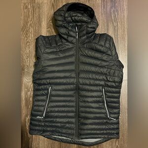 Decathlon Forclaz Men's MT100 Hooded Down Puffer Jacket